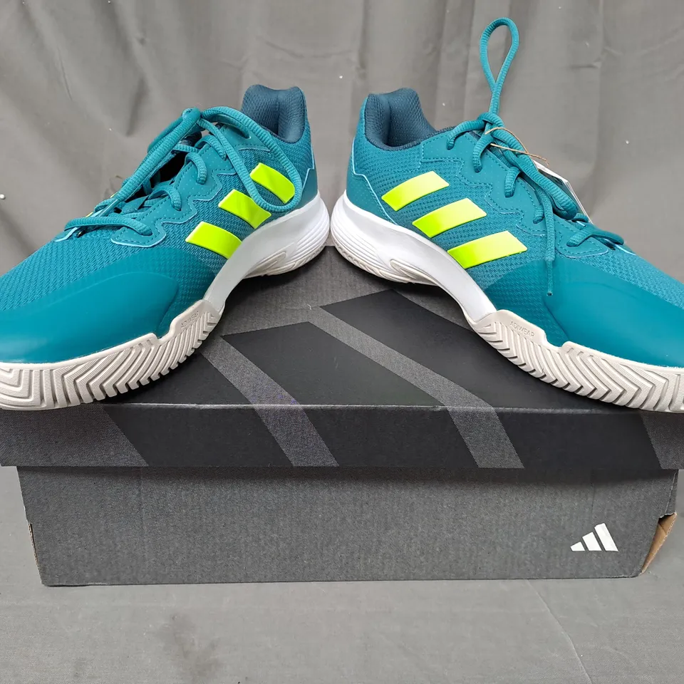 BOXED PAIR OF ADIDAS GAMECOURT 2 M SHOES IN TEAL/GREEN UK SIZE 11