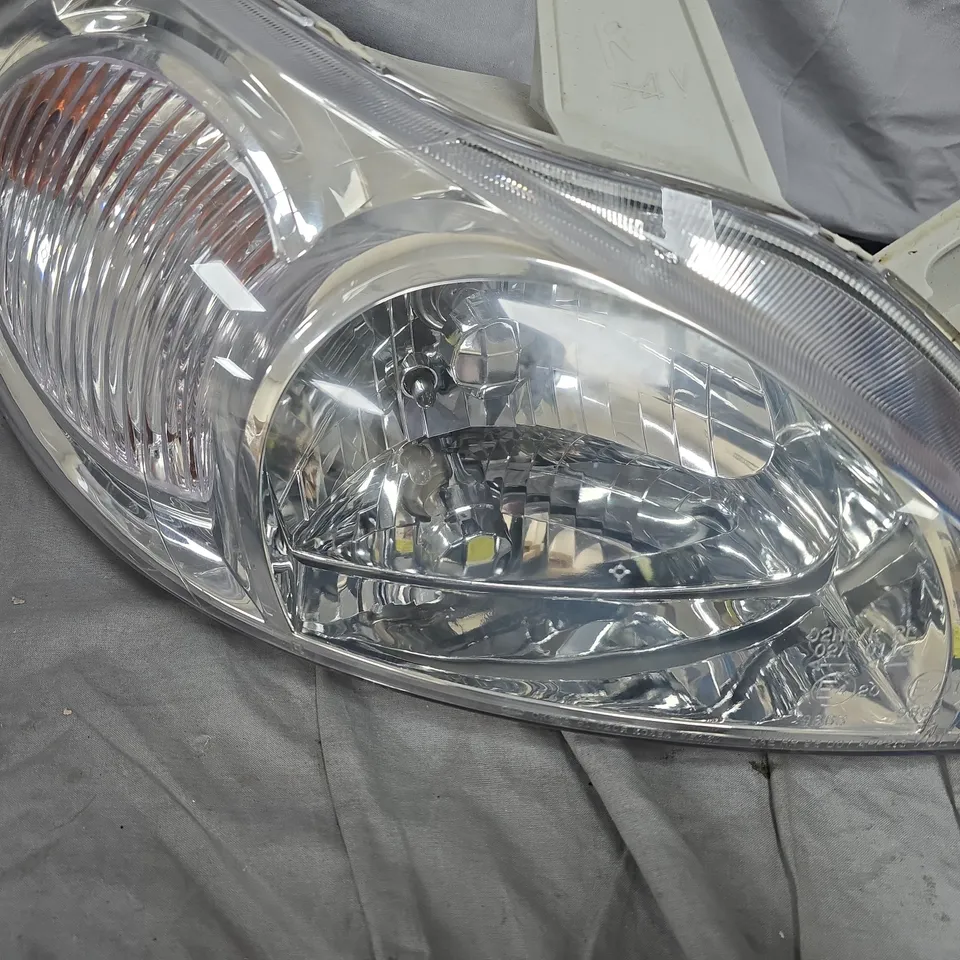 AUTOMOTIVE HEADLIGHT ASSEMBLY FOR KIA RIO – FRONT HEADLAMP UNIT