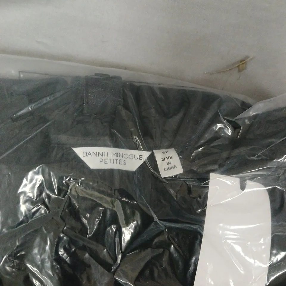DANNII MINOGUE PETITE BLACK DRESS – UK 6 (6P). BAGGED