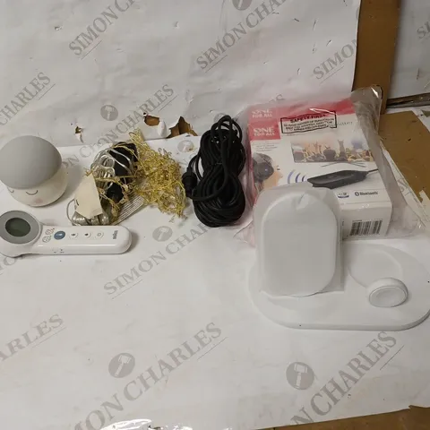 LOT OF 6 ASSORTED ELECTRONICS TO INCLUDE AUDIO TRANSMITTER, PHONE CHARGER, LIGHTS ETC