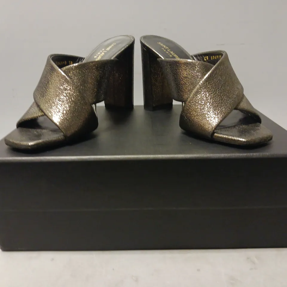 BOXED PAIR OF SAINT LAURENT LOU LOU MULES IN METALLIC GUN METAL EU SIZE 38