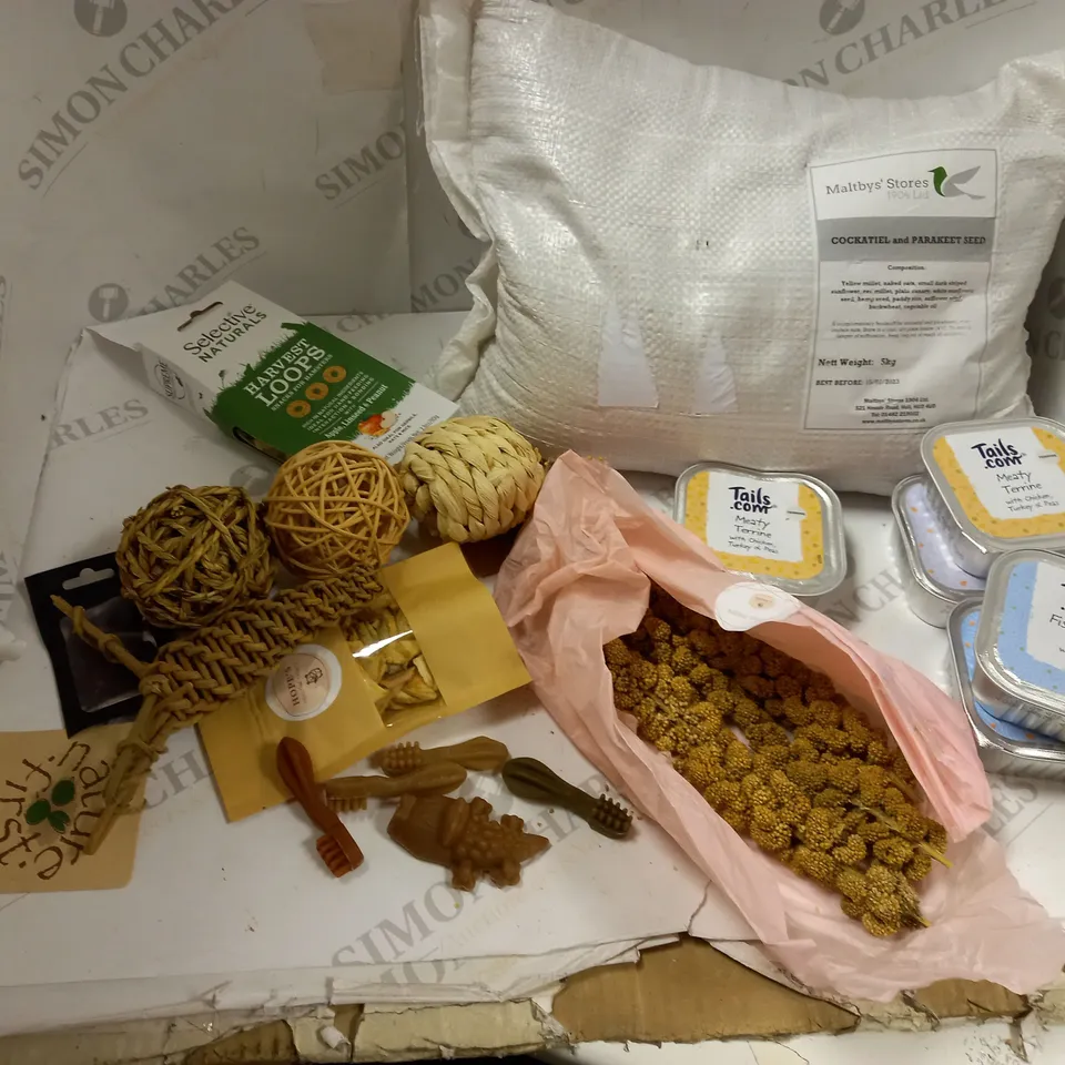 DOG FOOD SELECTION AND SMALL ANIMAL FEED/ACCESSORIES 