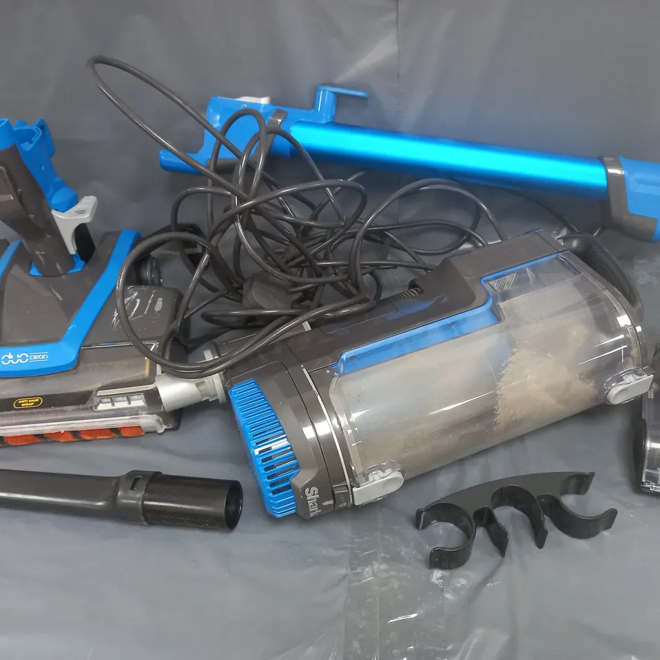 SHARK CORDED PET STICK VACUUM HZ400UKT