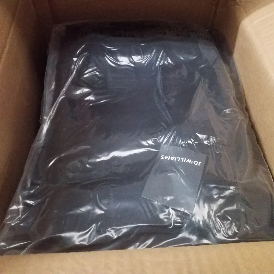 BOX CONTAINING APPROXIMATELY 16 BRAND NEW JD WILLIAMS BLACK PONTE COLUMN SKIRTS - SIZE 24