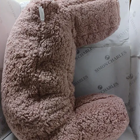 UNBRANDED PINK SOFT CUDDLE CUSHION