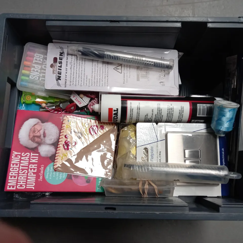 APPROXIMATELY 20 ASSORTED HOUSEHOLD ITEMS TOO INCLUDE FLORAL CUPS , FIXING CABLE , SUDOKU 