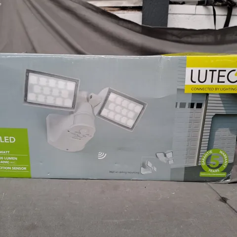 PERI LUTEC WALL OR CEILING MOUNTED LIGHTS