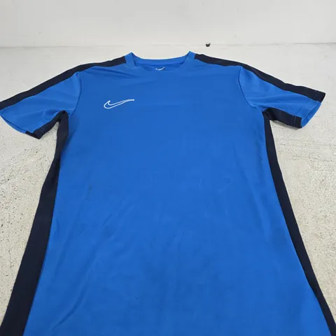 NIKE DRI-FIT SLIM FIT T-SHIRT β BLUE