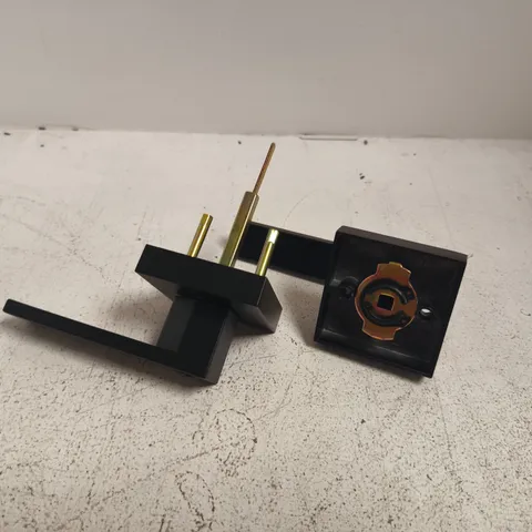 BOXED UNBRANDED SET OF DOOR HANDLES IN BLACK