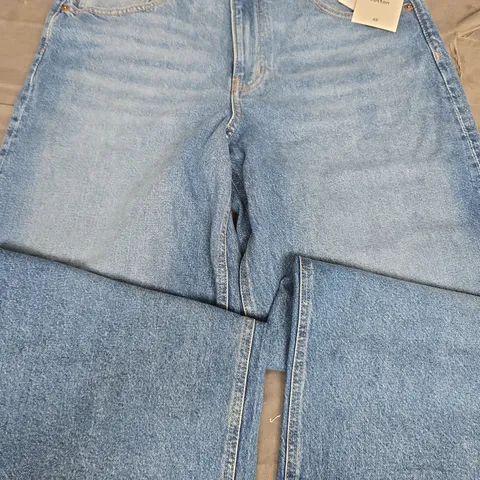 H&M WIDE HIGH WAIST JEANS IN BLUE - UK 14