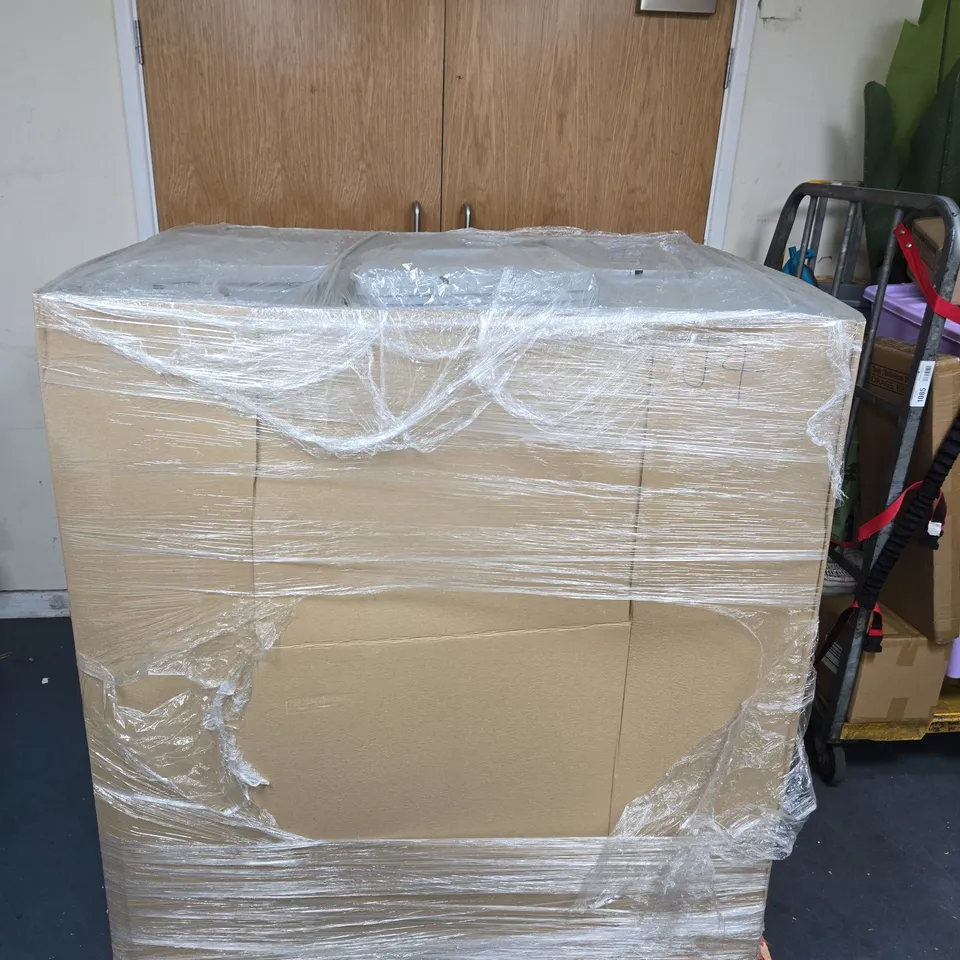 PALLET OF APPROXIMATELY 116 BRAND NEW 27 LITRE STORAGE BOXES WITH LIDS - COLLECTION ONLY 
