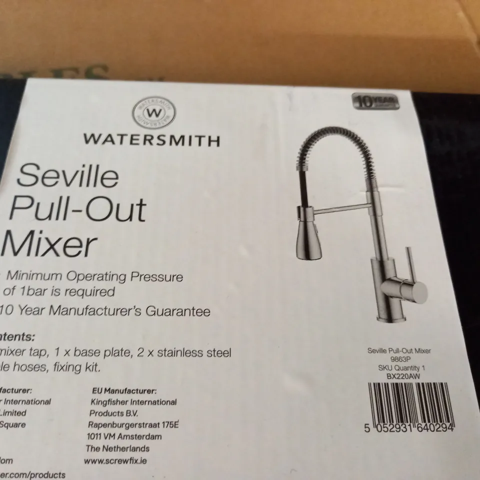 BOXED WATERSMITH SEVILLE PULL-OUT MIXER