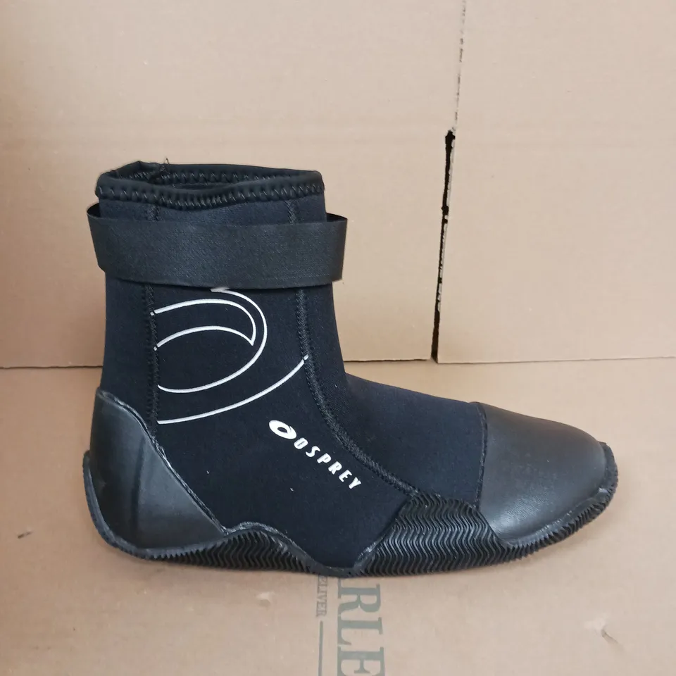 OSPREY 5MMNEOPRENE BOOTS - UK 7 