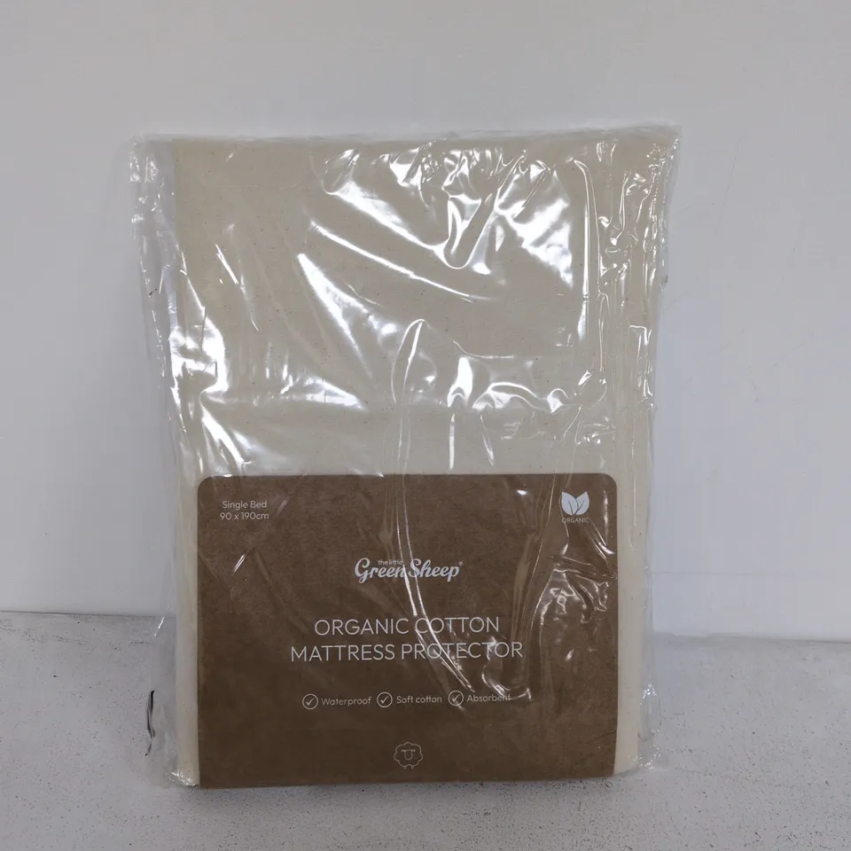 THE LITTLE GREEN SHEEP ORGANIC COTTON MATTRESS PROTECTOR – SINGLE BED, 90 X 190 CM
