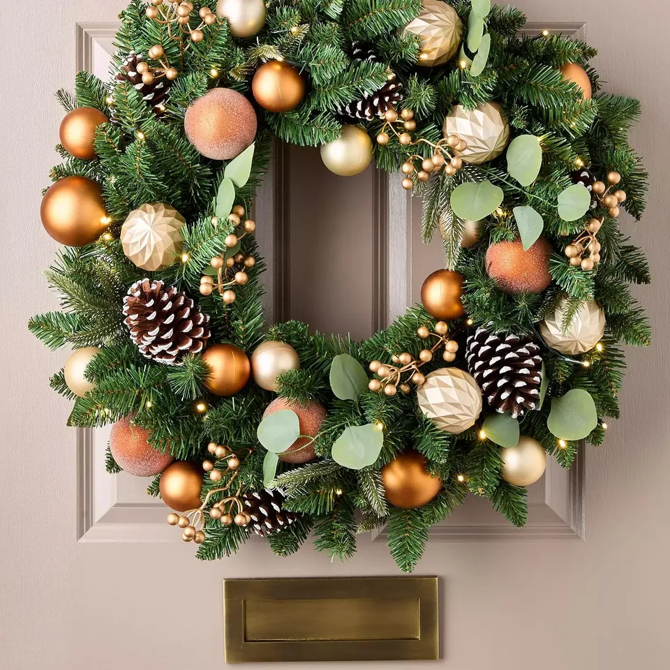 COPPER AND GOLD PRE-LIT CHRISTMAS WREATH - 80 CM