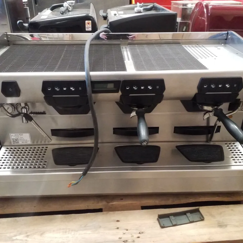 RANCILIO RAN7-3 COMMERCIAL 3 GROUP BARRISTA COFFEE MACHINE 