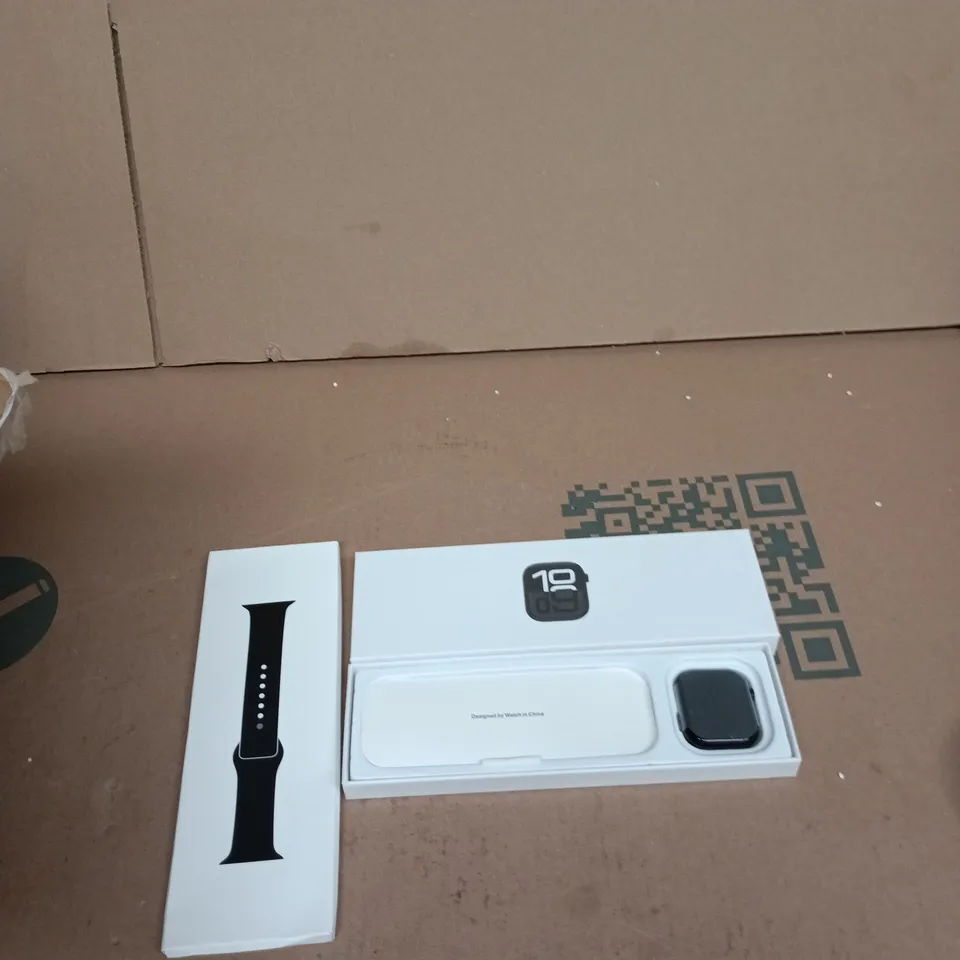 SMARTWATCH IN BOX WITH STRAP