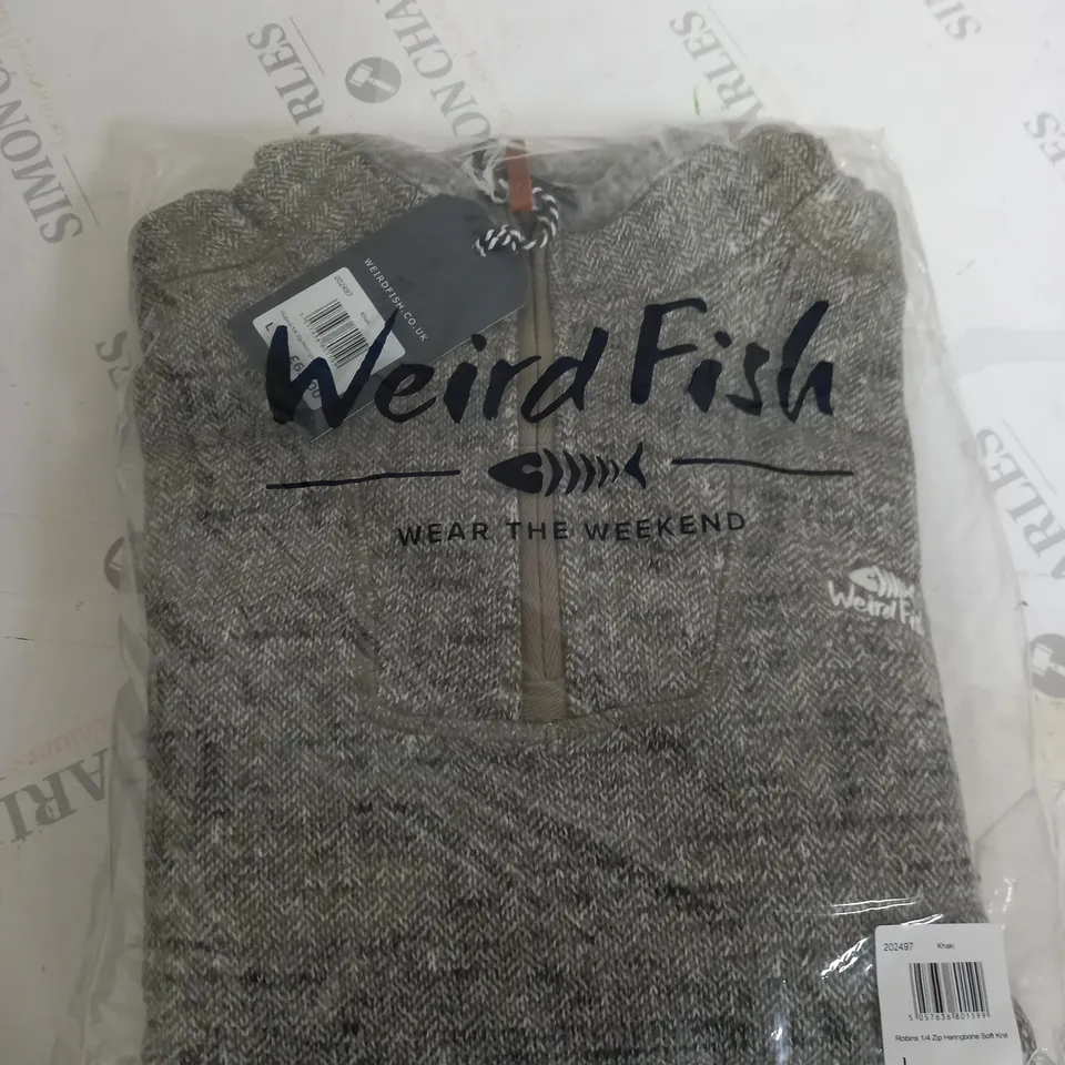 WEIRD FISH HALF ZIP JACKET SIZE L