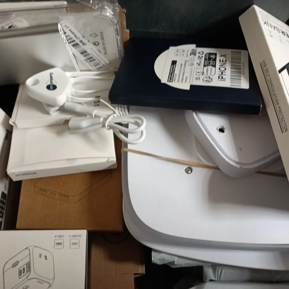 APPROXIMATELY 10 ASSORTED HOUSEHOLD ITEMS TO INCLUDE NECK BEAUTY DEVICE, POWER BANK, ETC