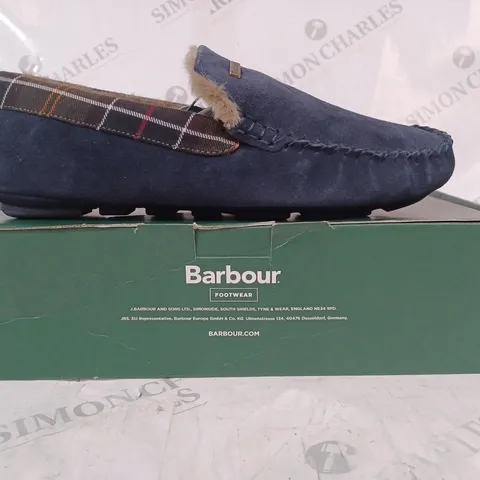 BOXED PAIR OF BARBOUR MONTY SLIPPERS IN NAVY UK SIZE 10