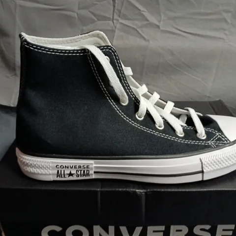 BOXED PAIR OF CONVERSE CHUCK TAYLOR ALL STAR HIGH-TOP SNEAKERS – UK SIZE 5.5