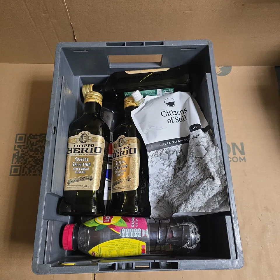 A TOTE TO VARIAB,E TO INCLUDE OLIVE OIL AND DRINKS
