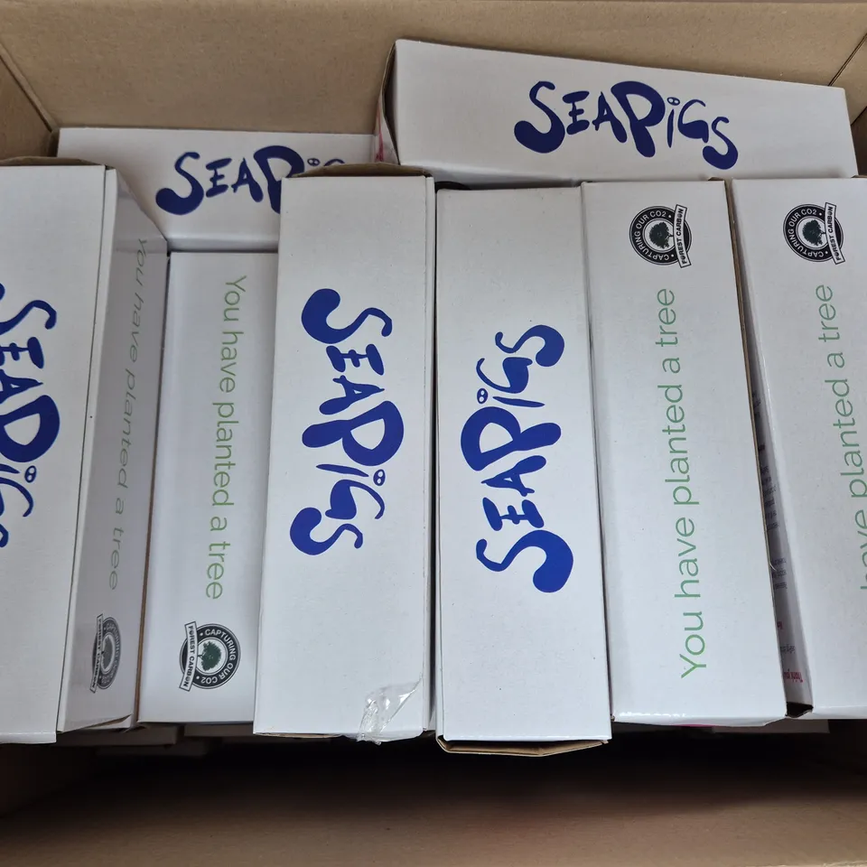 BOX OF APPROXIMATELY 30 SEAPIGS WATER BOTTLES IN BLUE
