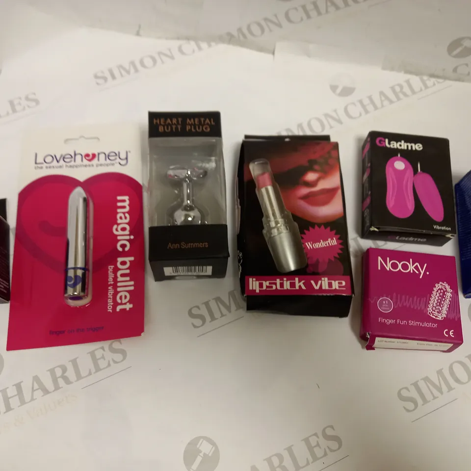 LOT OF APPROXIMATELY 25 ASSORTED SMALL SEX TOYS & ACCESSORIES