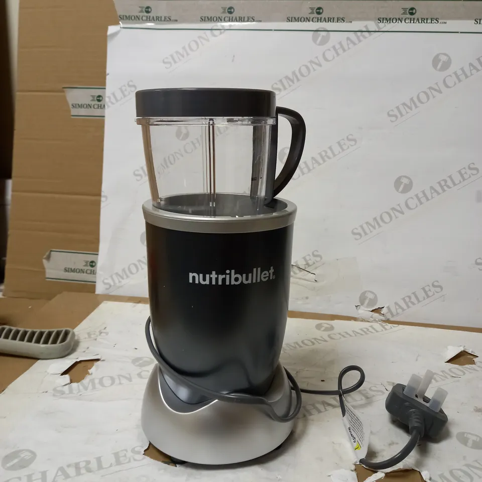 NUTRIBULLET 600 SERIES - NUTRIENT EXTRACTOR HIGH SPEED BLENDER
