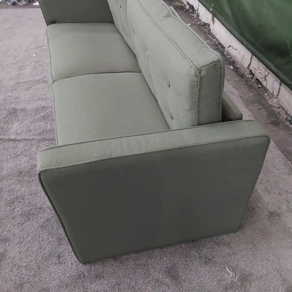 DESIGNER FLOMAN BUTTON TUFTED COMFORT SOFA 