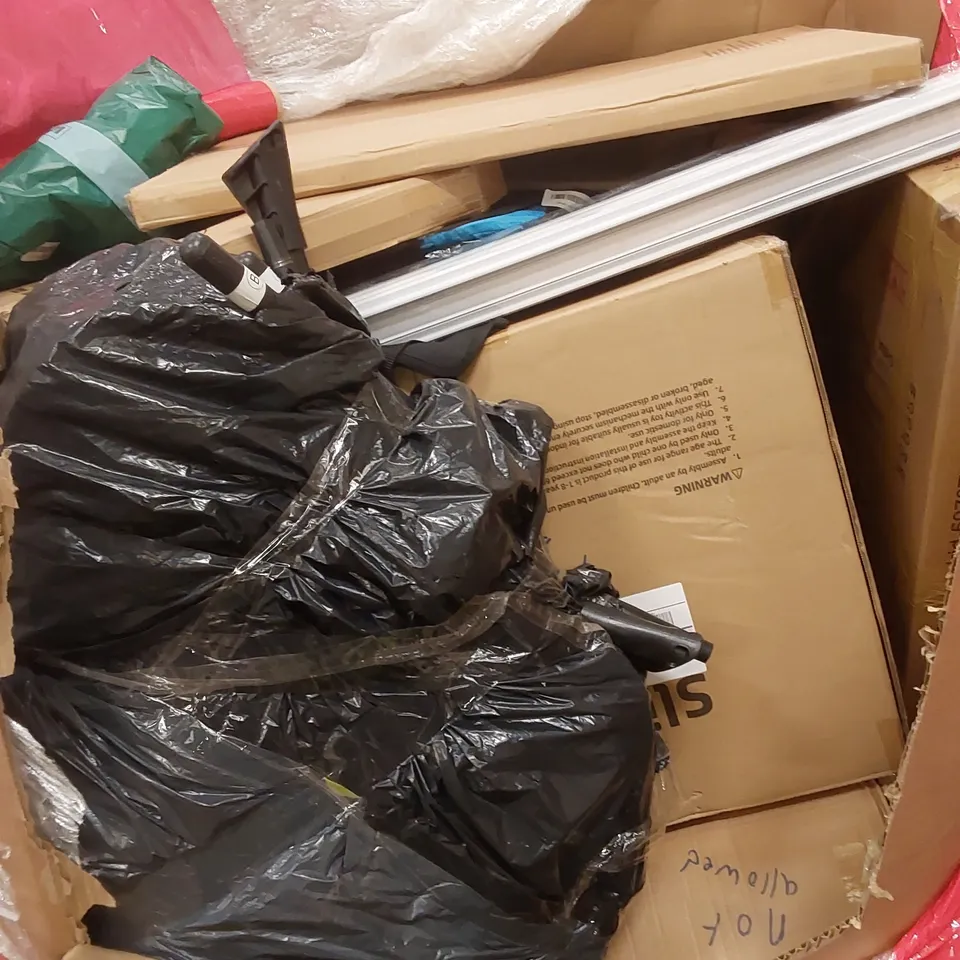 PALLET OF ASSORTED HOUSEHOLD ITEMS AND CONSUMER PRODUCTS TO INCLUDE; BLIND, TOILET SEAT, BOXED FURNITURE ETC 