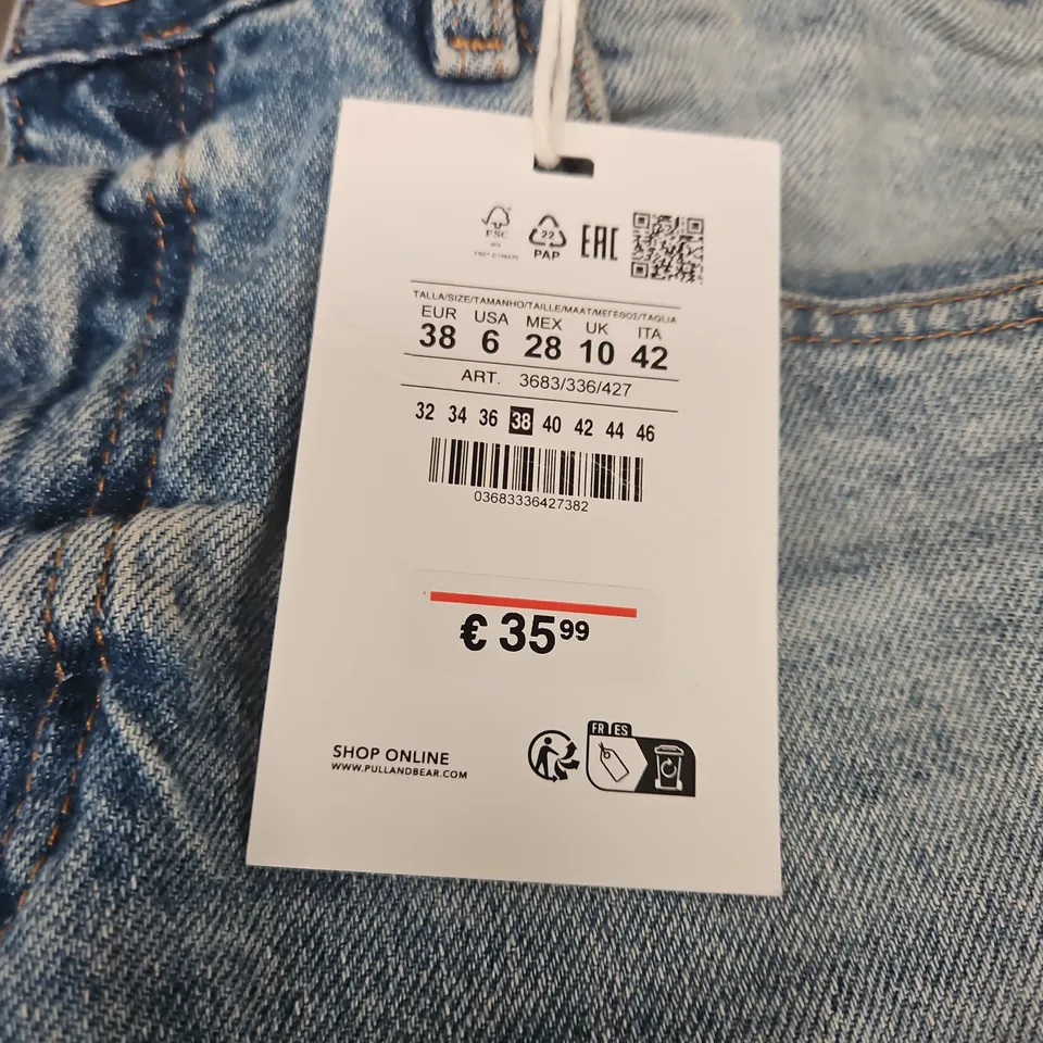 PULL&BEAR WOMEN'S LIGHT WASH DENIM JEANS –  UK 10