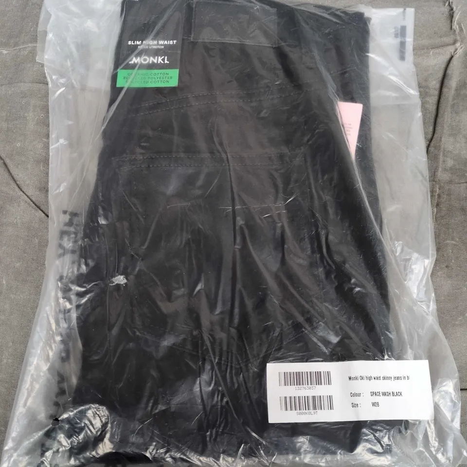 BAGGED MONKR OKI HIGH WAIST SKINNY JEANS IN BLACK - W28