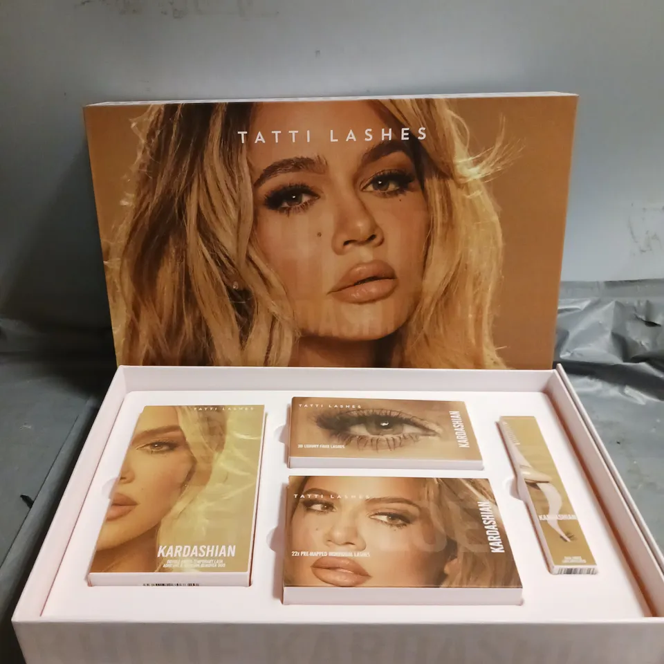 BOXED TATTI LASHES GIFT SET