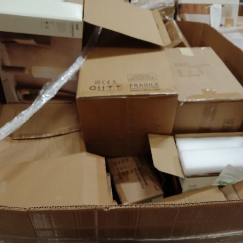 PALLET OF ASSORTED DESIGNER LIGHTING PRODUCTS TO INCLUDE; NATURAL HISTORY BANKER FLOOR LAMP, NATURAL MUSEUM WALL LIGHT,CHARLIE FLEX CEILING FITTING