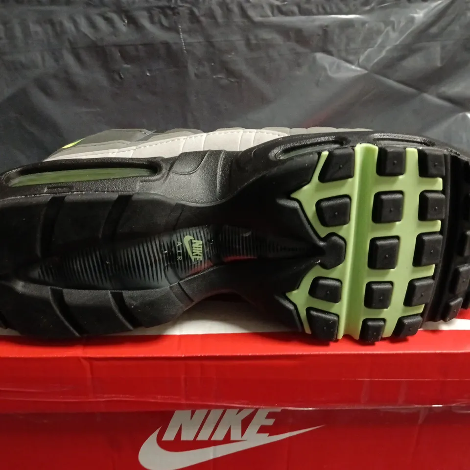 BOXED PAIR OF NIKE AIR MAX 95 TT RUNNING SHOES – UK 12 