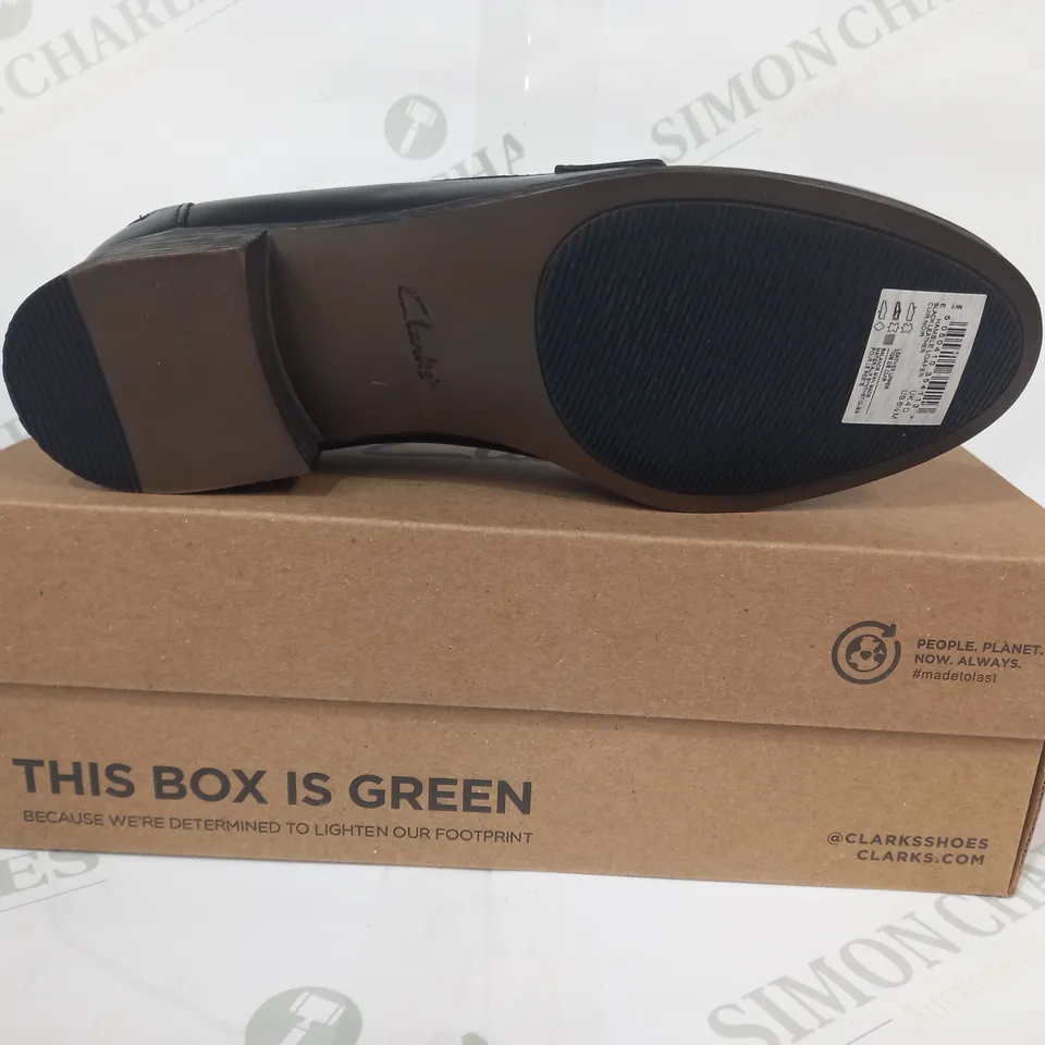 BOXED PAIR OF CLARKS HAMBLE LOAFERS IN BLACK UK SIZE 4