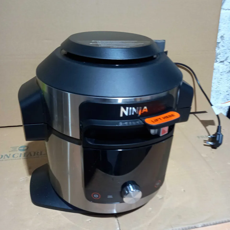 NINJA FOODI SMARTLID MULTI COOKER