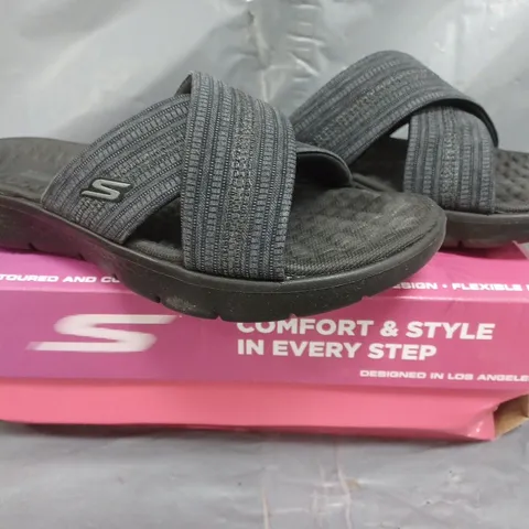 BOXED PAIR OF SKECHERS GO WALK FLEX SANDALS IN BLACK SIZE 3