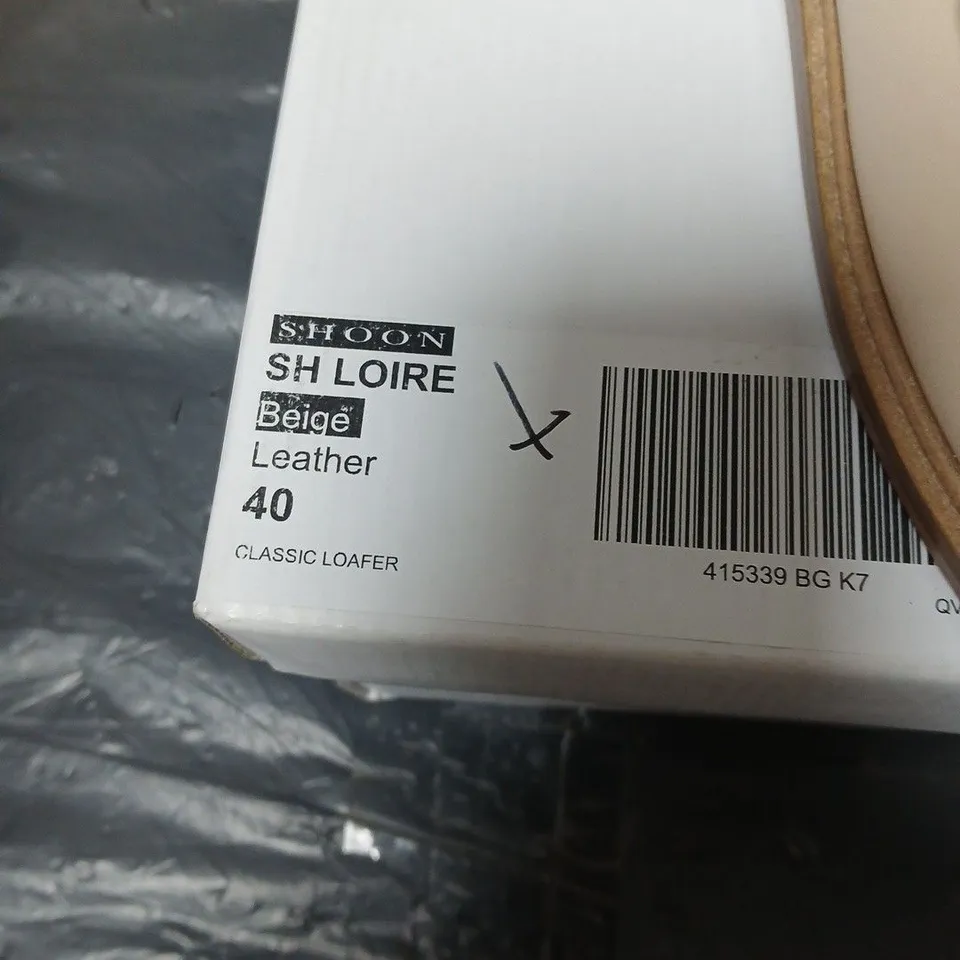 BEIGE LEATHER LOAFERS – MEN'S UK 6.5 (EU 40) CLASSIC SLIP-ON