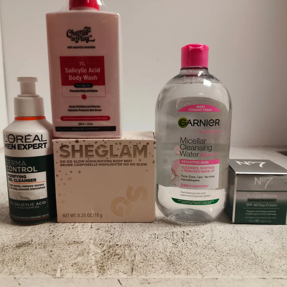 APPROXIMATELY 15 ASSORTED HEALTH & BEAUTY PRODUCTS TO INCLUDE NO7 , LOREAL MENS EXPERT AND GARNIER