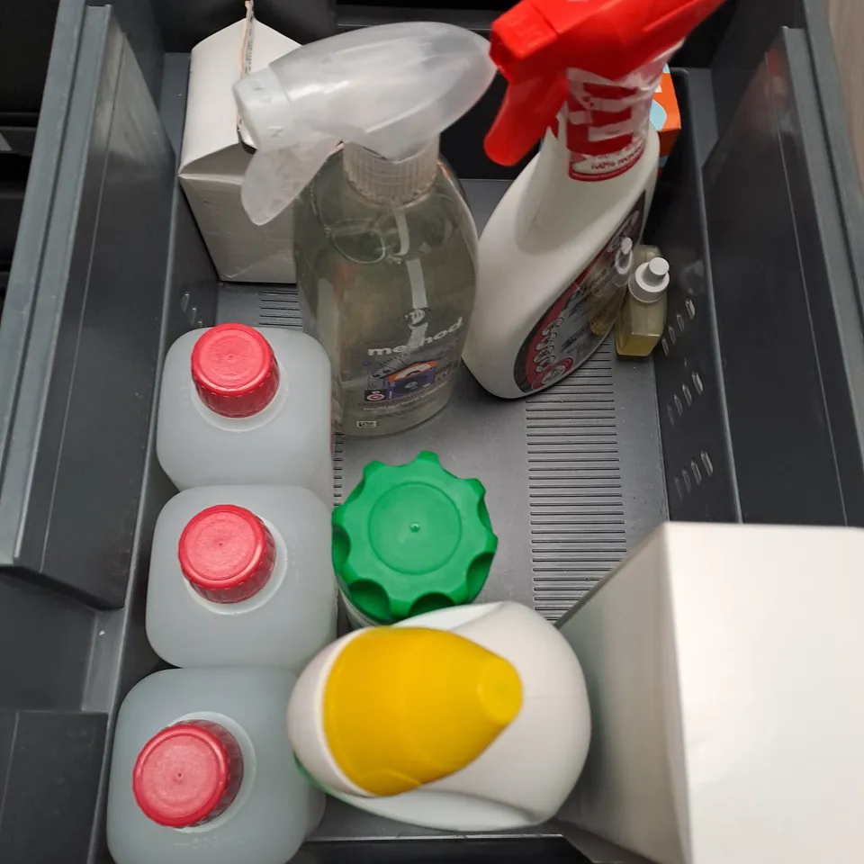 APPROXIMATELY 14 ASSORTED HOUSEHOLD PRODUCTS TO INCLUDE COMFORT CONDITIONER, SCHOLL SHOE SPRAY AND PERSIL LAUNDRY LIQUID