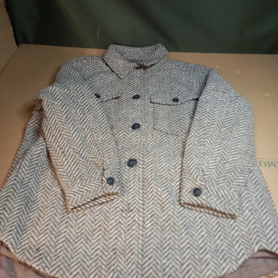H&M BROWN & WHITE CHEVRON OVERSHIRT - UK L