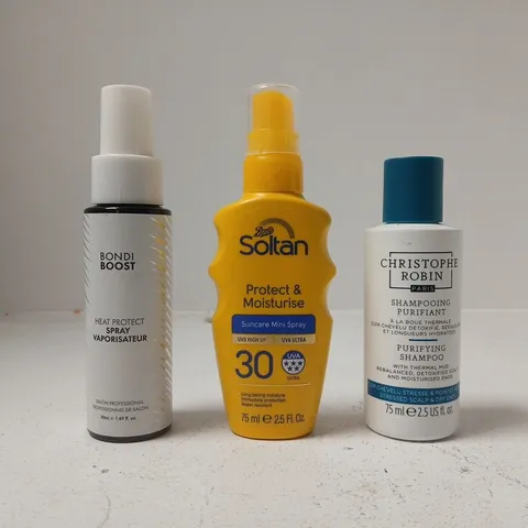 APPROXIMATELY 18 ASSORTED COSMETIC ITEMS INCLUDING VARIOUS MAKES AND BRANDS - COLLECTION ONLY