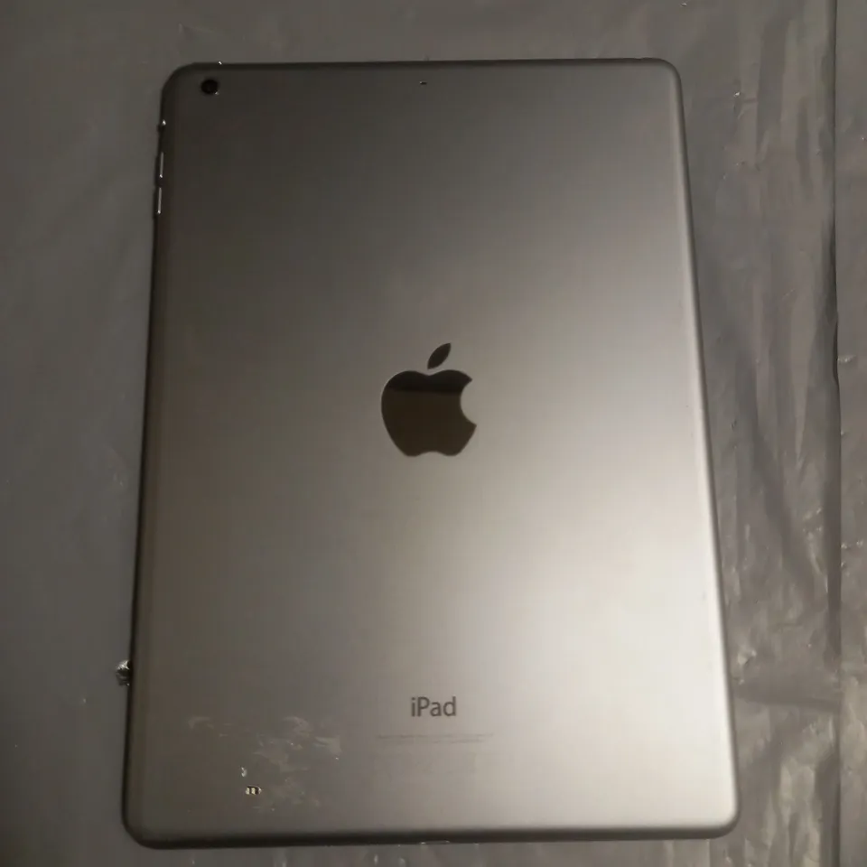 UNBOXED APPLE A1474 TABLET