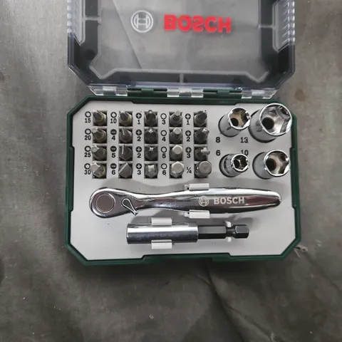 Bosch Screwdriver Bit Set with Ratchet Handle in Green Case