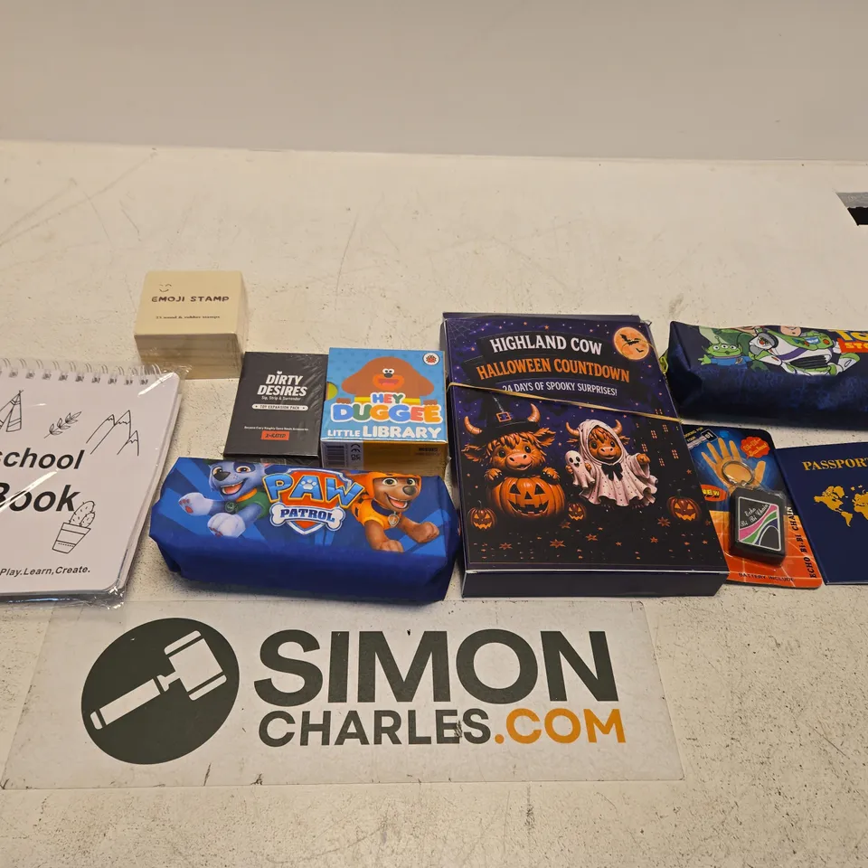 LARGE QUANTITY OF TOYS AND ACCESSORIES TO INCLUDE; TOY STORY PENCIL CASE, PAW PATRL PENCIL CASE, HIGHLAND COW HALLOWEEN COUNTDOWN, EMOJI STAMP, MY PRE SCHOOL BUSY BOOK AND ECHO BI-BI CHAIN