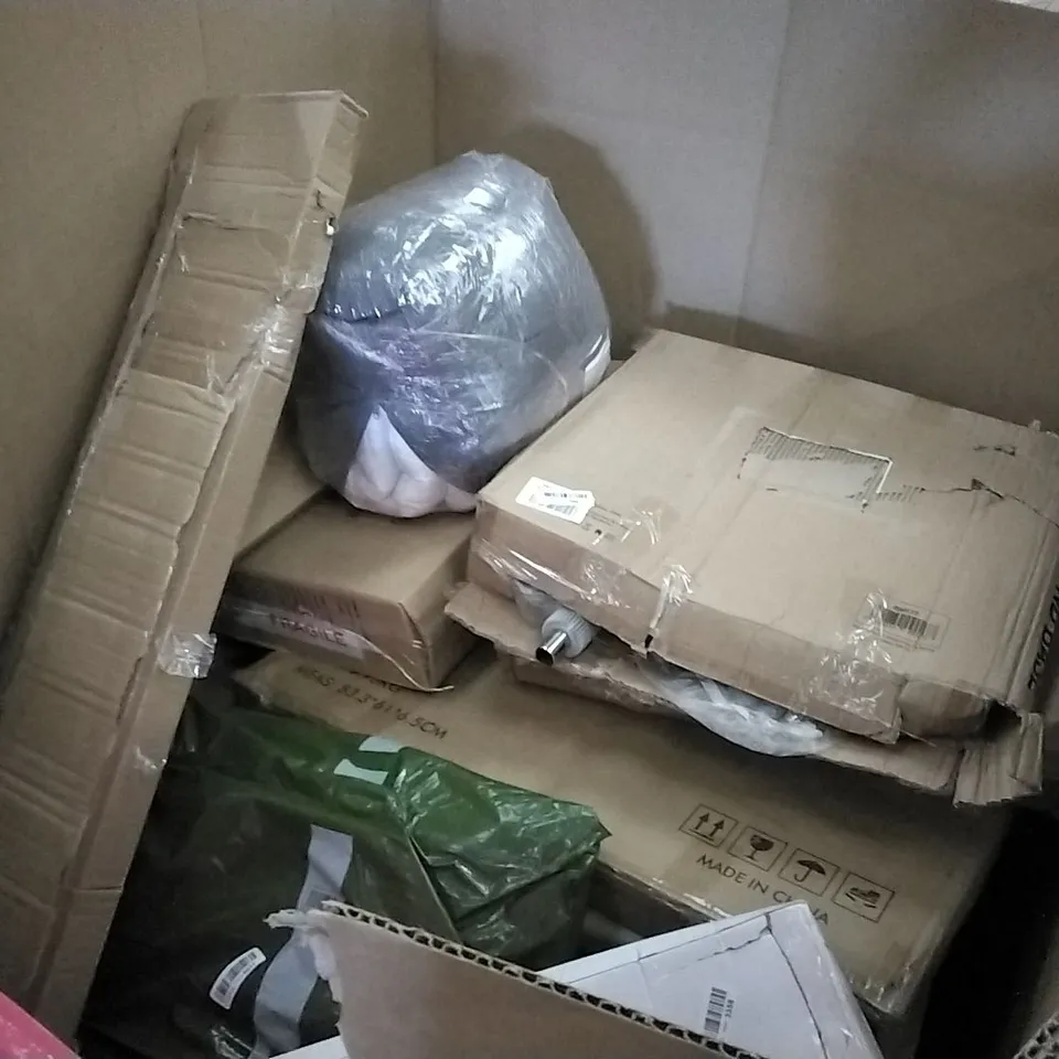 PALLET OF ASSORTED ITEMS INCLUDING STOREMIC TOILET SEAT, VEGA INDOORUSA, ENERGIZER 4 FOOT FROSTED LIGHT, EXQUI DRESSER CABINET, HOTOP METAL GARDEN DECORATION, BOHANER HEAVY METAL CLOTHES RACK