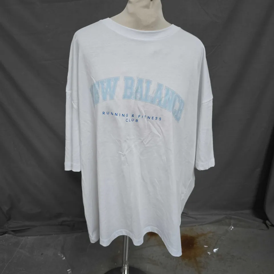 NEW BALANCE TSHIRT IN WHITE SIZE XL