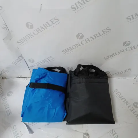 BOX OF 2 COOLER BAGS BLUE AND BLACK